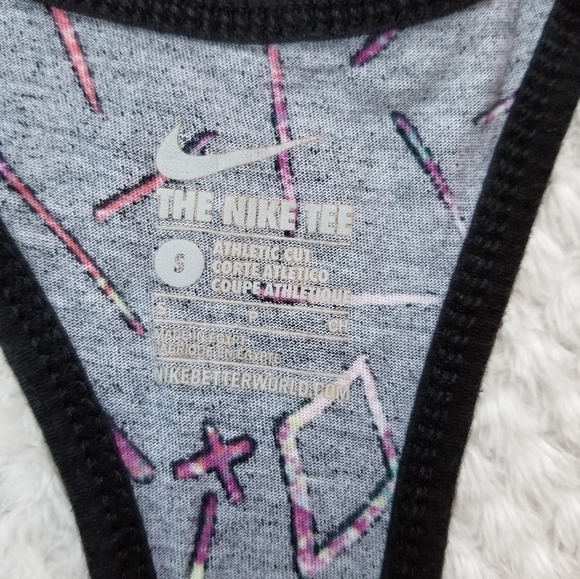 Womens size Small Nike lot of tops - Picture 8 of 13